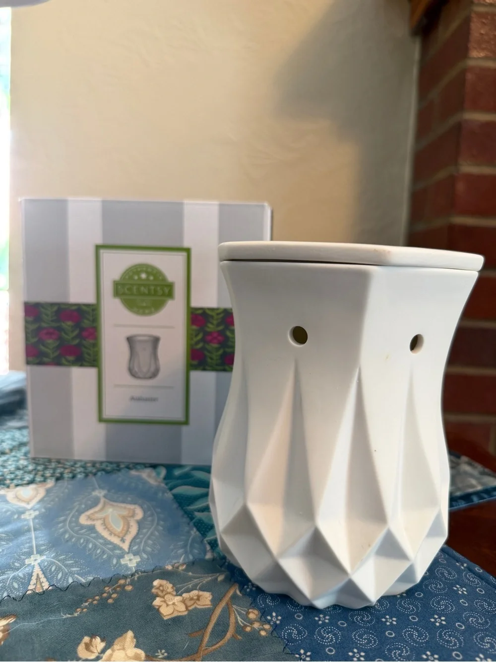 ✨ Scentsy Alabaster Full-Size Warmer